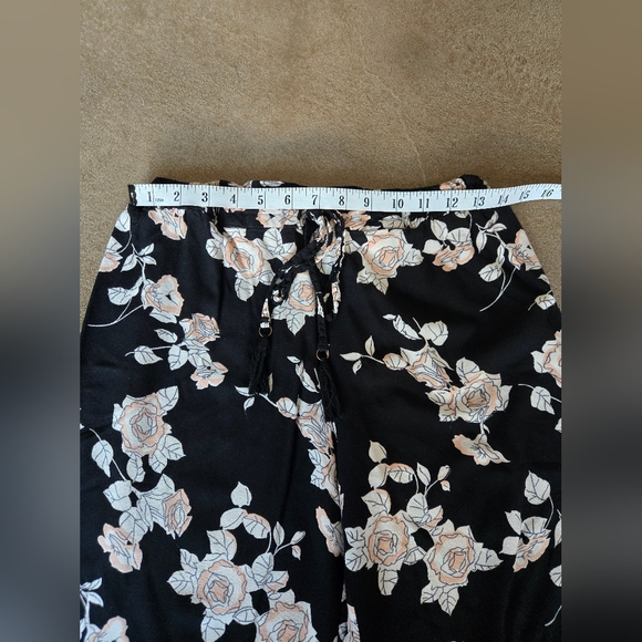 Angie Black and Cream Floral Pants - Picture 2 of 7